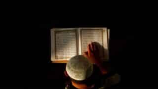 ” أفلا يتدبرون القرآن أم على قلوب أقفالها “
