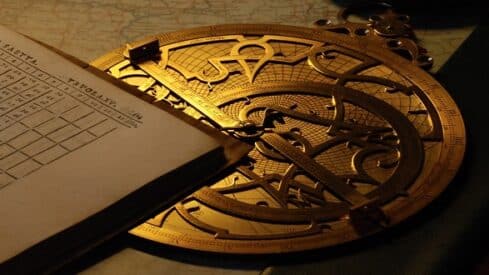 astrolabe الحضارة الإسلامية وأثرها في ميدان الفلسفة والعلوم