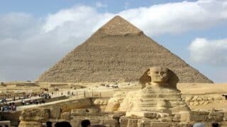 Egypt.Giza الحضارة تتجه شرقاً