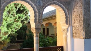 alhambra-402360_1920 البيوت في الحضارة الإسلامية.. طبقا للمواصفات البيئية الحديثة