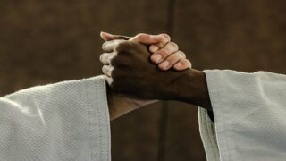 judo القواعد الاجتماعية لحل المشكلة الطائفية