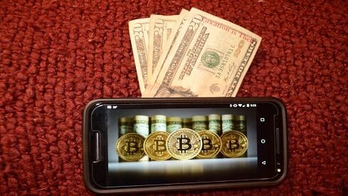 bitcoin-2291397_1920 المالية الإسلامية في مواجهة ثورة العملات الرقمية