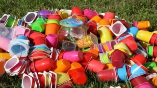 ماذا تعرف عن مخاطر استخدام البلاستيك ؟