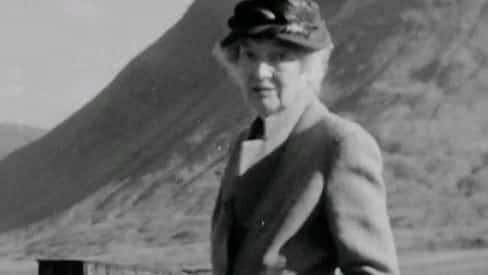 البريطانية ايفلين كوبولد .. ابنة طبقة النبلاء التي تحولت للإسلام