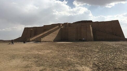 ziggurat-1322582_640 فتوحات العراق زمن الصديق رضي الله عنه