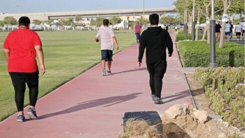 اليوم الرياضي .. بين فعالية التمارين الجماعية والفردية