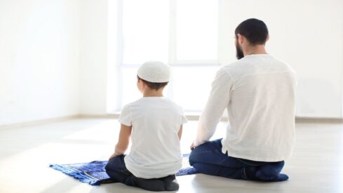 تعليم الصلاة لأبنائنا