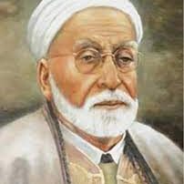 صورة لرسمة بورتريه لرجل مسن ذو لحية بيضاء وشعر أبيض يرتدي عمامة. يظهر بوضوح تفاصيل وجهه وجبهته. الخلفية غير واضحة، مما يبرز ملامحه.