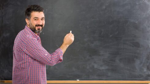 المعلم ووسائل التعليم