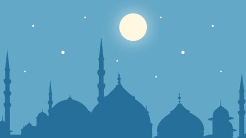 لوحة مأذنة مسجد وقباب والقمر في السماء