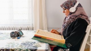 كيف تقرأ وكم تقرأ من القرآن في رمضان؟