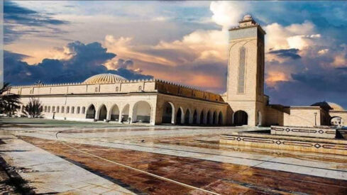 مسجد عقبة بن نافع بالجزائر