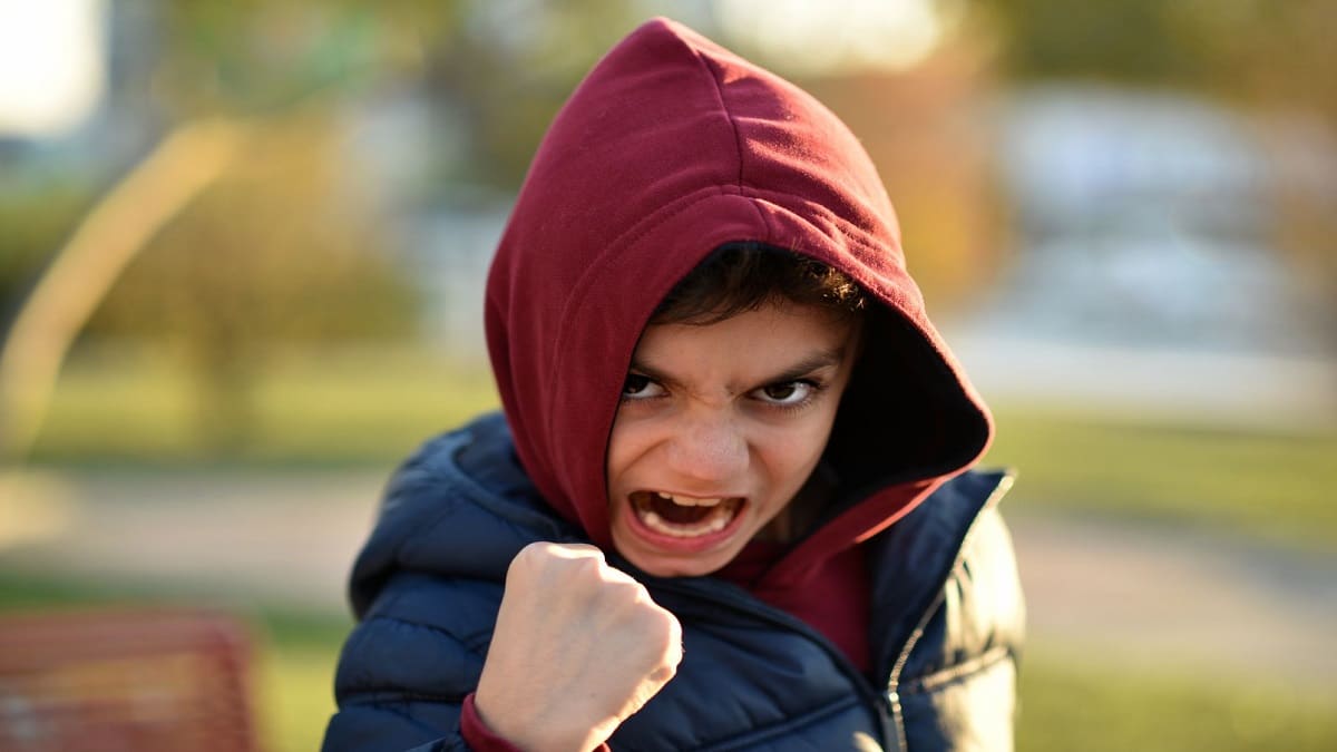 6 وسائل للتعامل مع عصبية الطفل