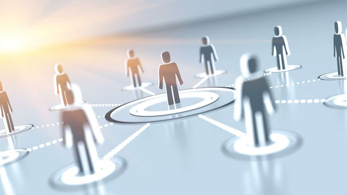 الصداقة في العصر الرقمي .. الصداقة على الانترنت .. الصداقة وشبكات التواصل الاجتماعي .. الصداقة الإلكترونية الصداقة في العصر الرقمي .. الصداقة على الانترنت .. الصداقة وشبكات التواصل الاجتماعي .. الصداقة الإلكترونية