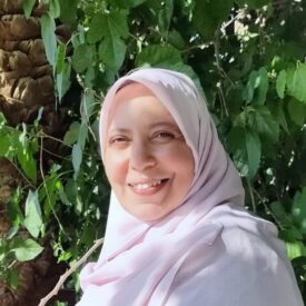 المستشارة فاطمة عبد الرؤوف: العلاقات الأسرية خير معين للأبناء