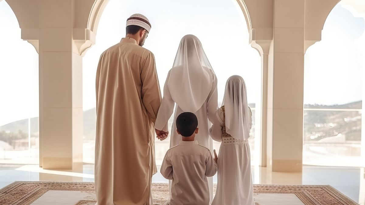 بر الوالدين (وبالوالدين إحسانا)