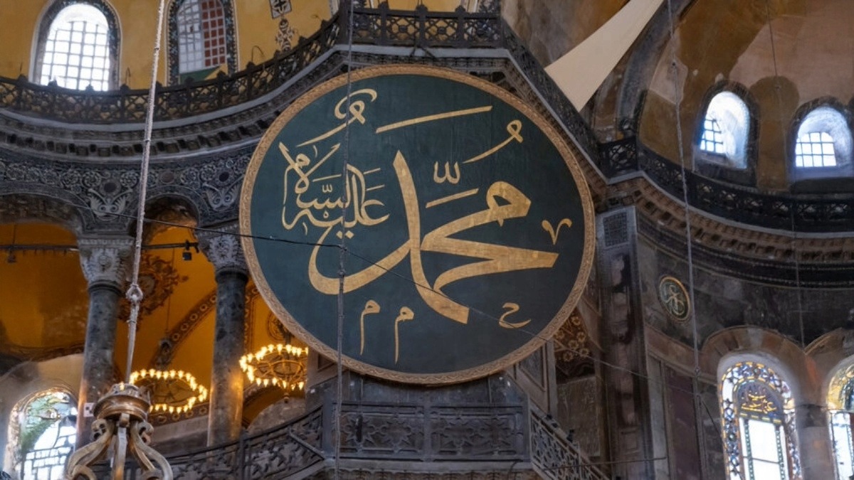 صورة مقال من فضائل النبي صلى الله عليه وسلم : لا تزيده شدة الجهل عليه إلا حلمًا