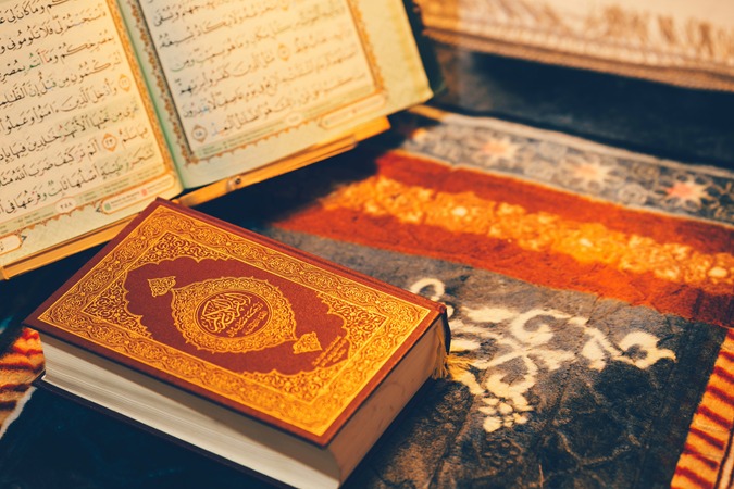 صورة مقال دراسة مقارنة بين التفسير القرآني المدعوم بالذكاء الاصطناعي والتفسير البشري