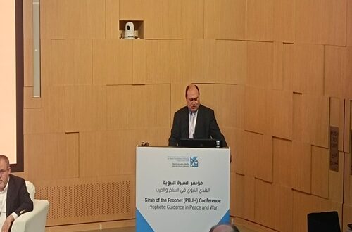 الدكتور محمد منير من الجامعة الإسلامية العالمية بإسلام آباد