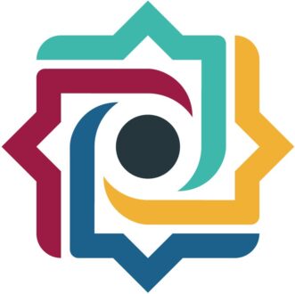 شعار ملون يتكون من شكل هندسي يتضمن ألوانًا مثل الأحمر والأزرق والأخضر والأصفر، مع تصميم يرمز للتواصل والتعاون.