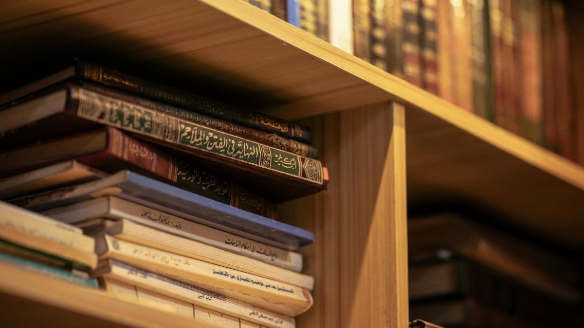 تعريب الدواوين في الدولة الإسلامية