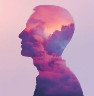 صورة ظلية لرجل مع سماء ملونة مليئة بالسحب تعكس مشاعر التأمل والخيال، تعبير عن الإبداع والروحانية.